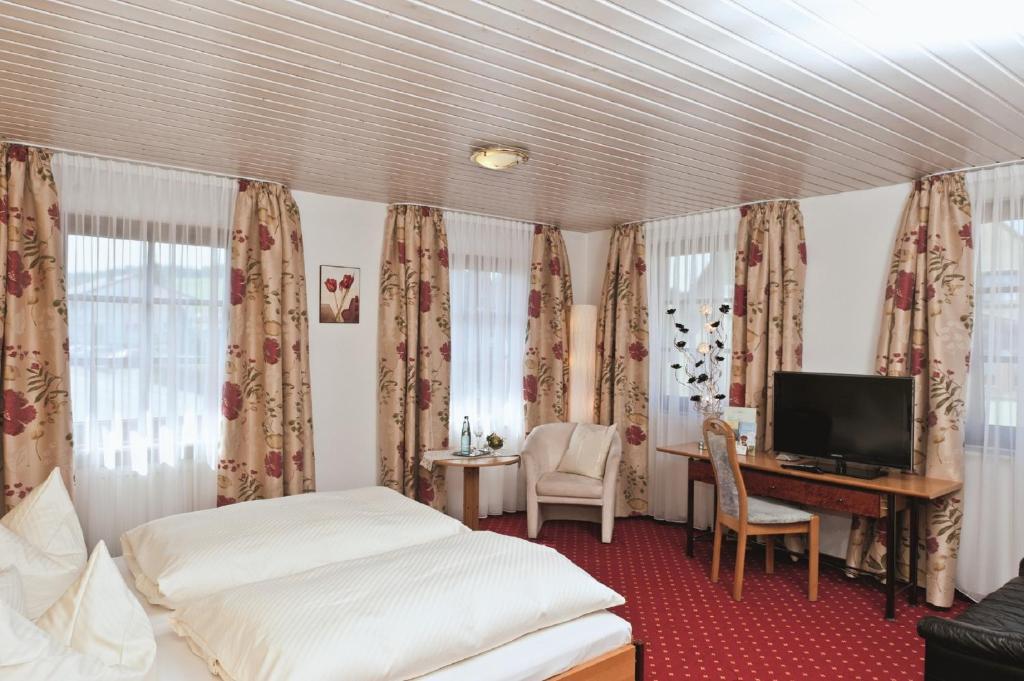 Hotel Landgasthof Kranz Huefingen Luaran gambar